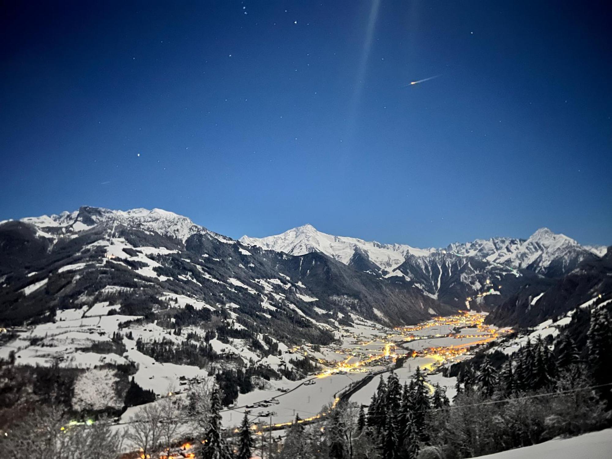 Ferienhaus Zillertal Panorama Blick Balkon Sauna Zellberg Exterior photo